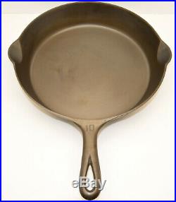 Griswold 716C #10 EP Skillet Small Logo Cleaned and Seasoned DEAD FLAT