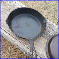 Griswold #8 704 w Small Logo Cast Iron Skillet Withlid