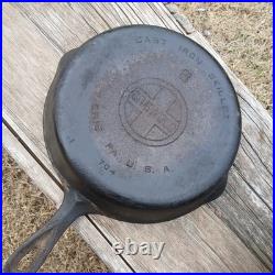Griswold #8 704 w Small Logo Cast Iron Skillet Withlid