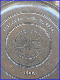 Griswold #8 Cast Iron Dutch Oven with Lid slant logo