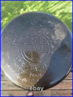 Griswold #8 Cast Iron Dutch Oven with Lid slant logo