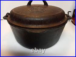 Griswold #8 Cast Iron Tite-Top Dutch Oven WithHandle and Trivet Button Logo lid