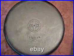 Griswold #8 cast iron deep skillet or chicken pan 777B