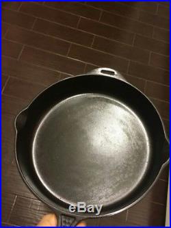 Griswold 8 cast iron hammered skillet in great shape