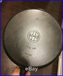 Griswold 8 cast iron hammered skillet in great shape