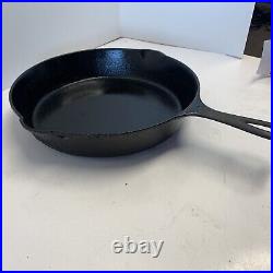 Griswold #9 Vintage Cast Iron Skillet (Large Logo) 710 Sits Flat Very Nice