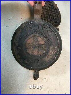 Griswold American Cast Iron Waffle Maker No 7 Pat'd 1908 309