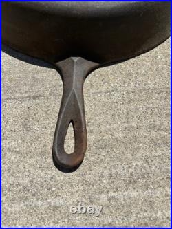 Griswold Antique Large Cast Iron Skillet Erie PA. 719 A NO. 12 Rocks @Read@