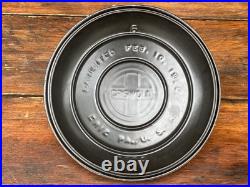 Griswold Cast Iron #6 Dutch Oven