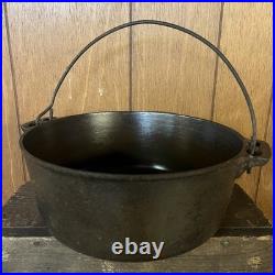Griswold Cast Iron #9 Fully Marked Tite Top Dutch Oven Erie, PA USA Clean Smooth