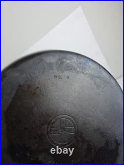 Griswold Cast Iron #9 Skillet 710 11.5