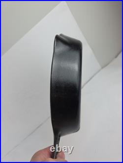 Griswold Cast Iron #9 Skillet 710 11.5