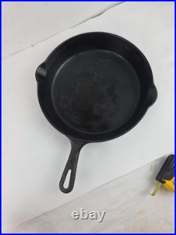 Griswold Cast Iron #9 Skillet 710 11.5
