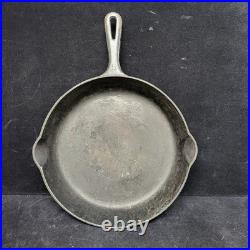 Griswold Cast Iron #9 Small Logo Frying Pan Erie PA Skillet 710 I