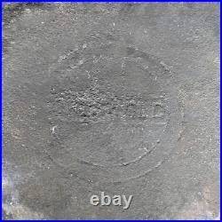Griswold Cast Iron #9 Small Logo Frying Pan Erie PA Skillet 710 I