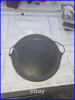 Griswold Cast Iron Bailed Griddle #12, Large Block Logo, p/n 617 Sits Flat
