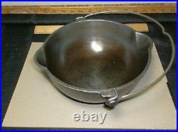 Griswold Cast Iron Patty Bowl # 871. Very Nice Condition