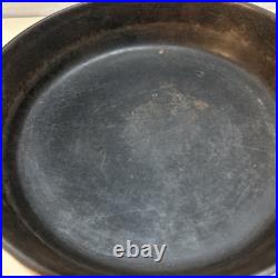 Griswold Cast Iron Skillet #7 701 Large Block Logo