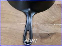 Griswold Cast Iron Skillet #7 Large Block EPU Logo Heat Ring 701H STUNNING