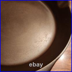 Griswold Cast Iron Skillet #8, Slant Large Block Log0, 704, Heat Ring, c1909-29