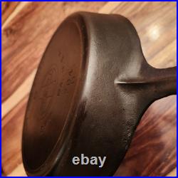Griswold Cast Iron Skillet #8, Slant Large Block Log0, 704, Heat Ring, c1909-29