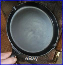 Griswold Cast Iron Skillet Griddle 108 LBL 201 NICE NO PITTING SPINNER