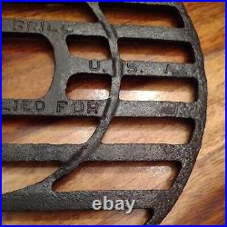 Griswold Cast Iron Skillet Grill, p/n 299, 8-1/2 dia, circa 1930-40's