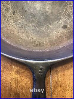 Griswold Cast Iron Skillet No. 12 Small Logo with heat ring