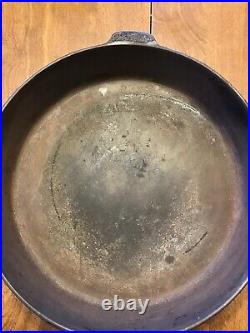 Griswold Cast Iron Skillet No. 12 Small Logo with heat ring