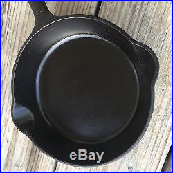 Griswold Cast Iron Skillet No. 4 Rare Slant Logo With Heat Ring Erie 702