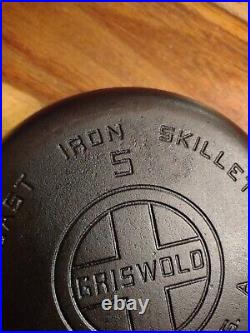 Griswold Cast Iron Skillet No. 5, LBL, EPU, 724, MM C