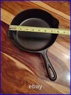 Griswold Cast Iron Skillet No. 5, LBL, EPU, 724, MM C