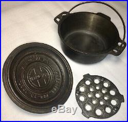 Griswold Cast Iron Toy # 0 Dutch Oven with Trivet