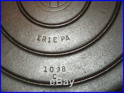 Griswold Cast-iron No 8 Skillet With LID 704 Very Good Condition