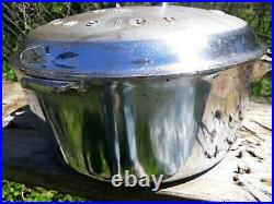 Griswold Dutch Oven with Trivet Cast Iron Chrome # 10 Tite Top VG+++