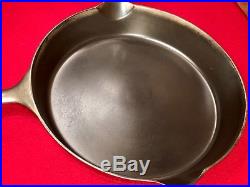 Griswold ERIE Cast Iron # 10 Skillet Bullseye Makers Mark