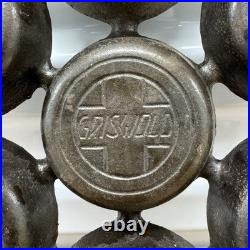 Griswold Erie PA 951 No 12 Cast Iron 11 Cup Gem Baking Pan Slant Logo Rare