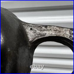 Griswold Erie PA 951 No 12 Cast Iron 11 Cup Gem Baking Pan Slant Logo Rare