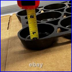 Griswold Erie PA 951 No 12 Cast Iron 11 Cup Gem Baking Pan Slant Logo Rare