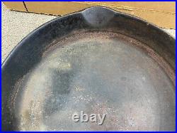 Griswold Large Logo #8, 10-1/2 Smooth Bottom Cast Iron Skillet, #704 VTG