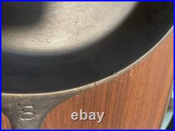 Griswold No. 8 704 Erie Cast Iron Frying Pan Skillet Round Long Handle