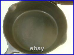 Griswold No. 8 Cast Iron Chicken Fryer 2528 Small Logo withHinged Lid GUC