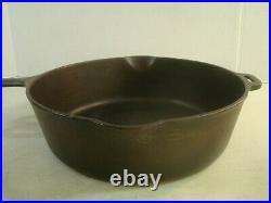 Griswold No. 8 Cast Iron Chicken Fryer 2528 Small Logo withHinged Lid GUC
