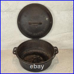 Griswold No 8 Cast Iron Tite-Top Dutch Oven Base With Lid