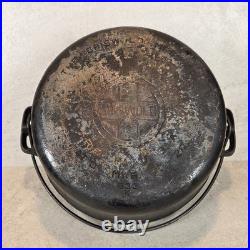 Griswold No 8 Cast Iron Tite-Top Dutch Oven Base With Lid