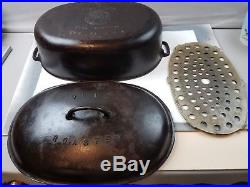 Griswold No. 9 Cast Iron Oval Roaster Partially Marked Top Block Logo w Trivet