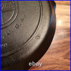 Griswold Skillet Griddle 107, Slant LBL, EPU, 200, Heat Ring, c1909-1929
