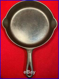 Griswold VICTOR Cast Iron # 5 skillet Sits Flat