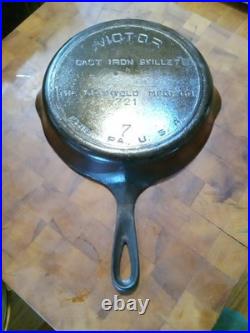 Griswold Victor #7 Cast Iron Skillet