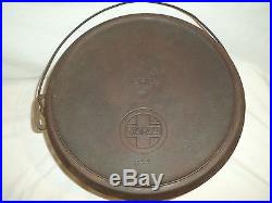 Griswold cast iron # 11 chuck wagon Dutch oven